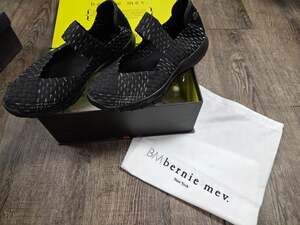 Bernie Mev Charm 2 Mary Jane Flats NEW Black Silver Memory Foam Shoes Euro 40